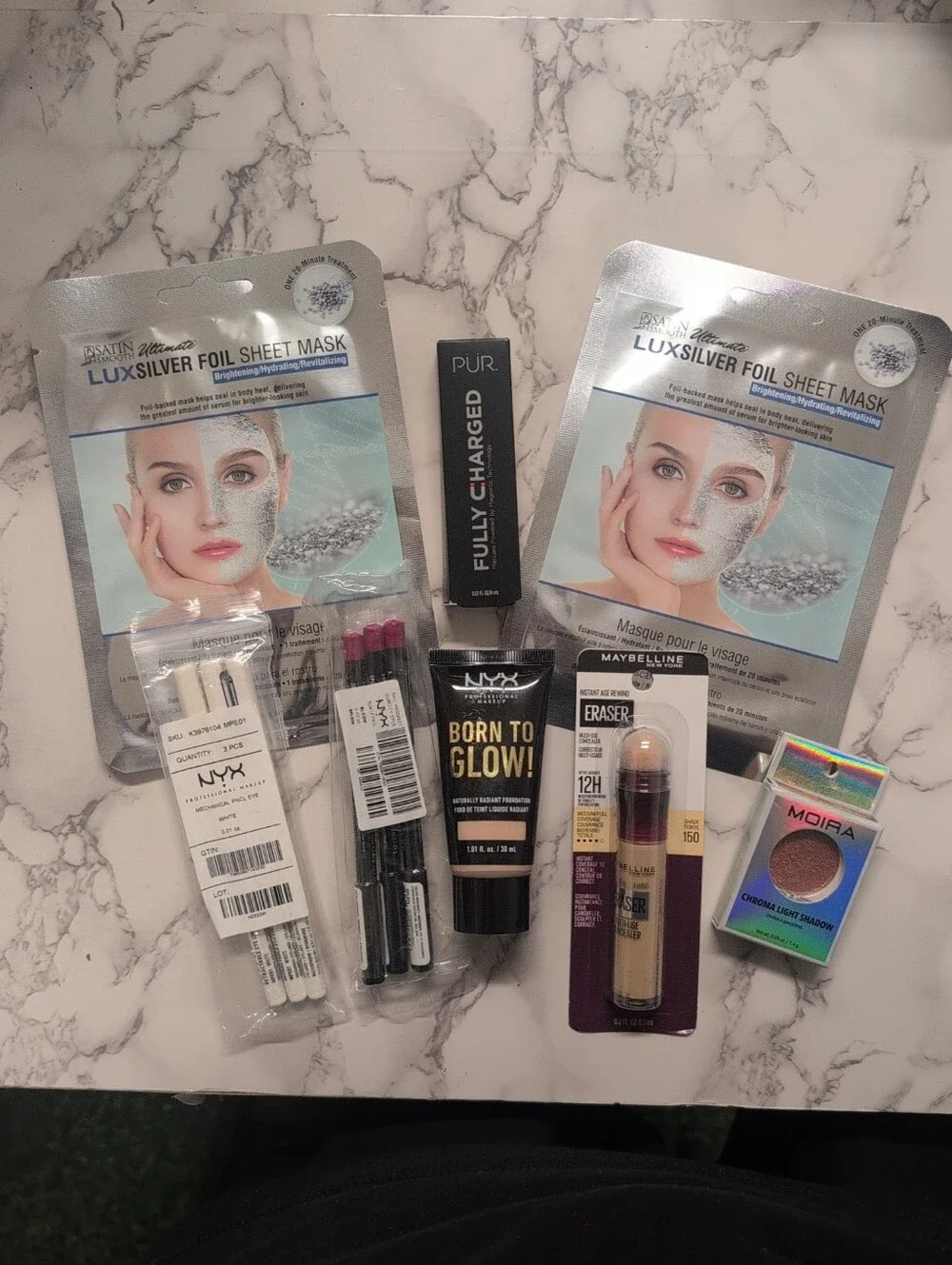 12 Piece Cosmetic And Skin Care Bundle